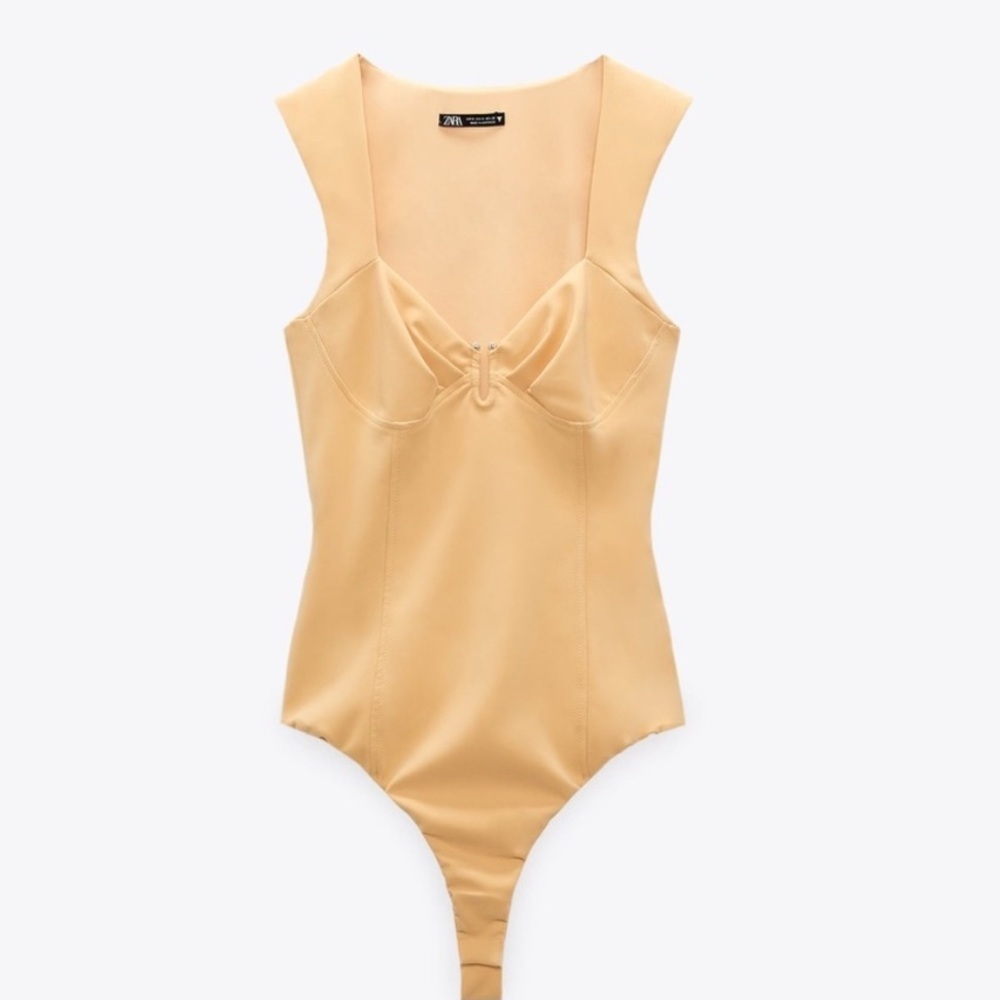 Zara Yellow Bodysuit Sweetheart Neckline Metal Center Piece